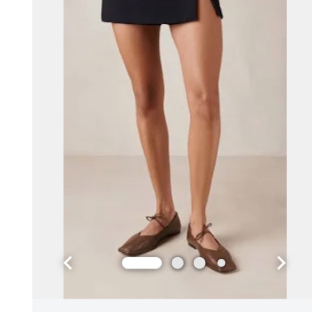 Aloha Sway ballet flat